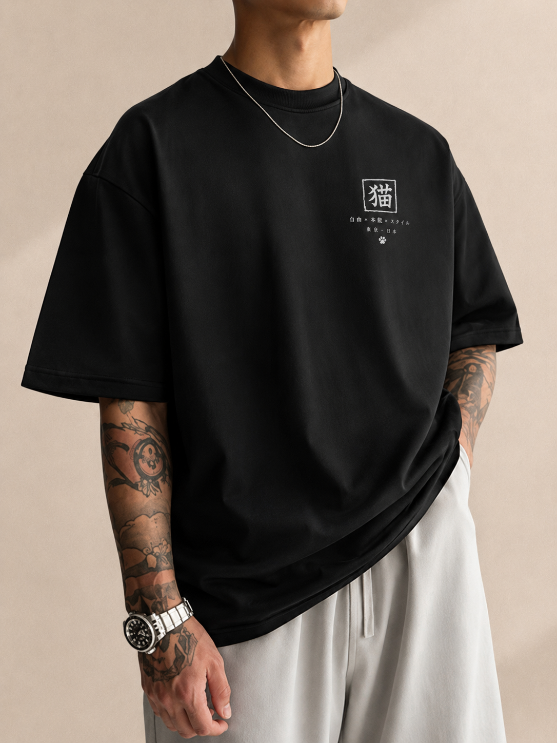 Playera Magic Katty negra, vista frontal